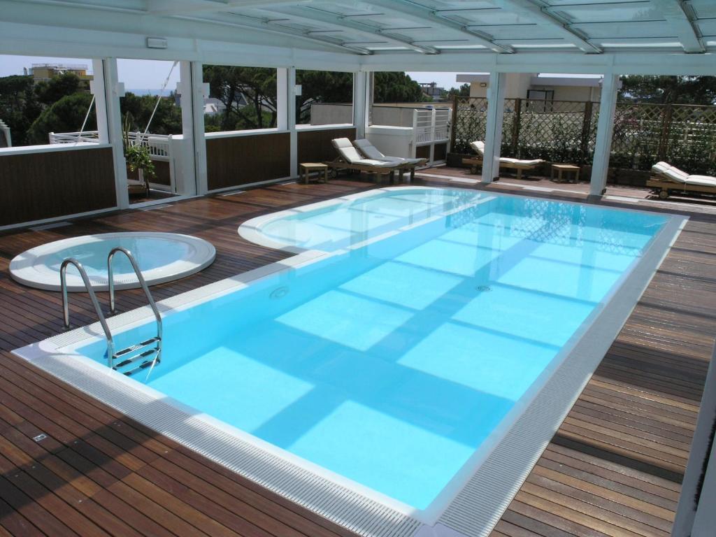 Aparthotel England Riccione Ngoại thất bức ảnh