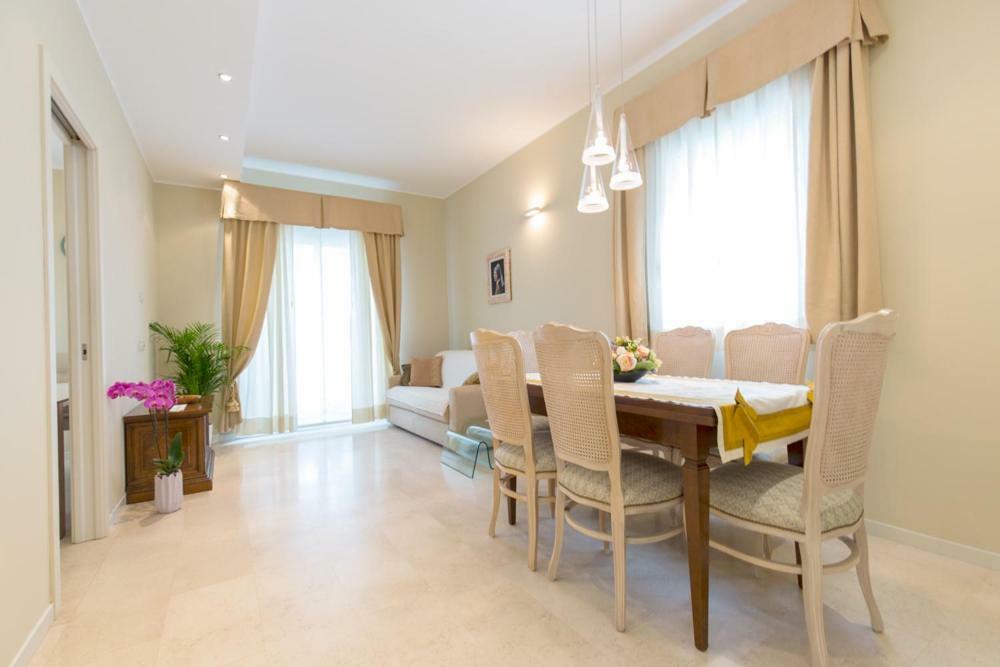 Aparthotel England Riccione Ngoại thất bức ảnh